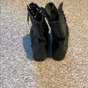 Steve Madden Shoes - Steve Madden combat boots, 6.5 Steve Madden Shoes - Steve Madden combat boots, 6.5